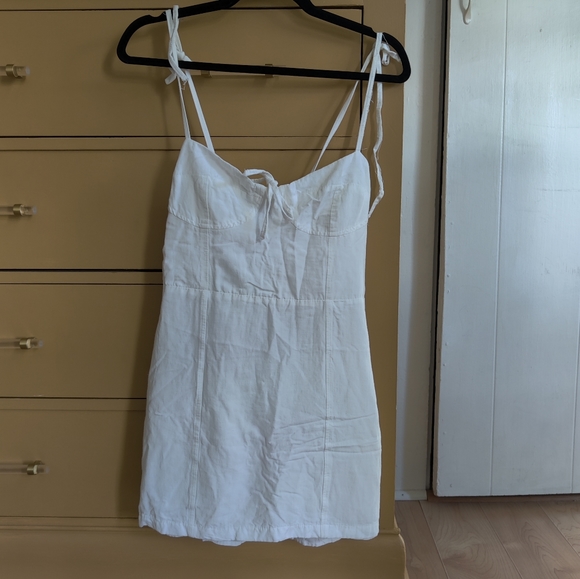 --**$$3/12$$**-- White Linen/Cotton Slip Dress - Picture 4 of 8